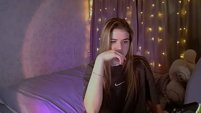 Melissa smith  online show from February 2025 09:41:02 PM