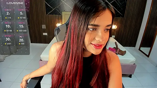 Lolly 18 online show from September 2025 03:11:01 PM