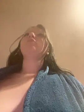 Snapshot of VenusandIppy chatting on October 2025 08:17:01 AM VenusandIppy online show from October 2025 08:17:01 AM