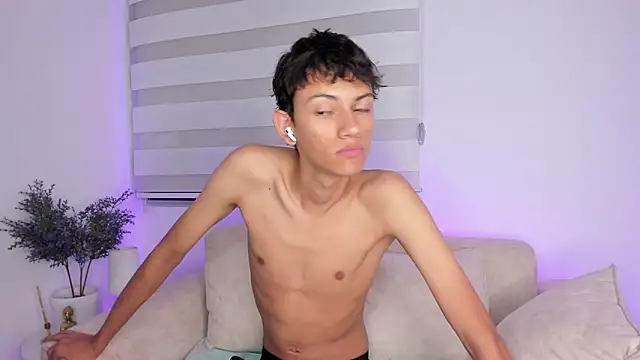 Snapshot of arito__ chatting on February 2026 08:56:01 PM arito online show from February 2026 08:56:01 PM