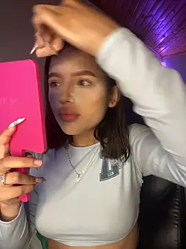 Sofia18 pinkk online show from March 2026 10:37:02 PM