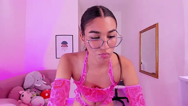 Dana Paula online show from March 2025 06:03:02 PM