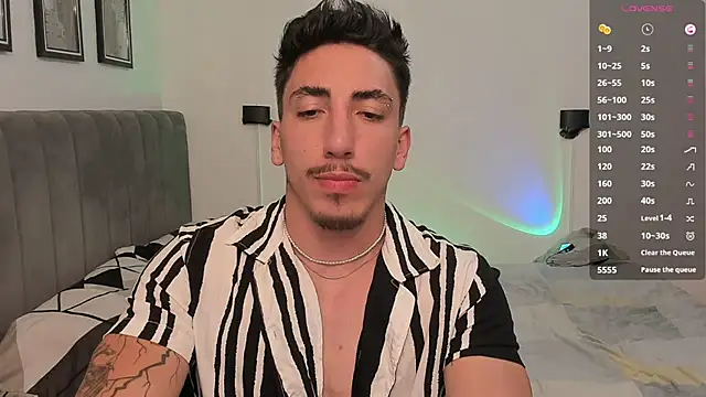 Snapshot of dylanspencer28 chatting on January 2025 11:10:01 PM dylanspencer28 online show from January 2025 11:10:01 PM