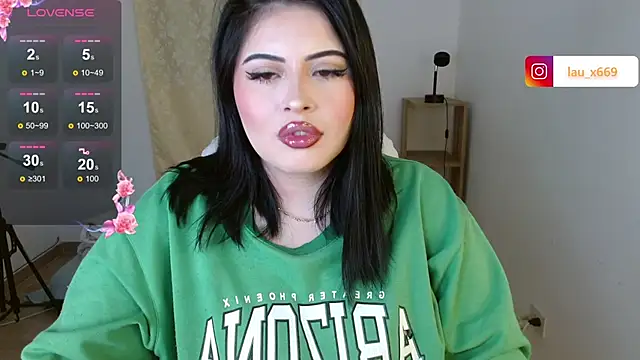 Snapshot of isabella1616 chatting on September 2025 04:07:01 AM isabella1616 online show from September 2025 04:07:01 AM