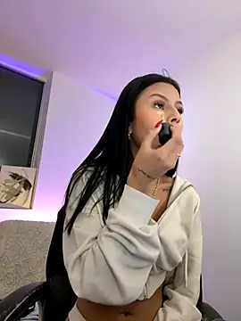 Snapshot of Michell_sr chatting on October 2025 01:12:02 AM Michell sr online show from October 2025 01:12:02 AM