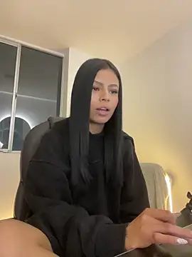 Snapshot of Michell_sr chatting on November 2025 12:10:01 AM Michell sr online show from November 2025 12:10:01 AM