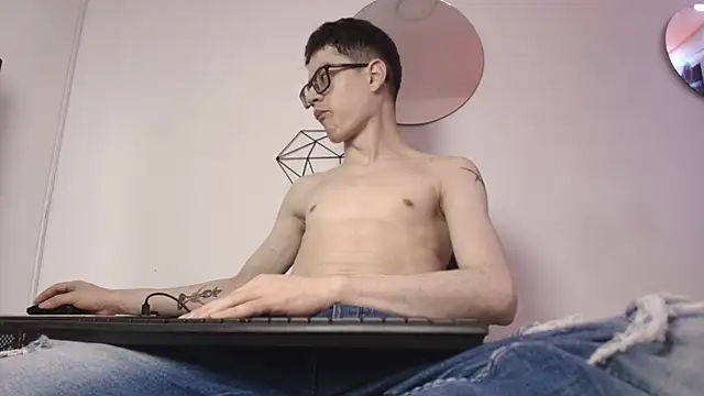 wolfandsky online show from September 2025 11:42:01 AM