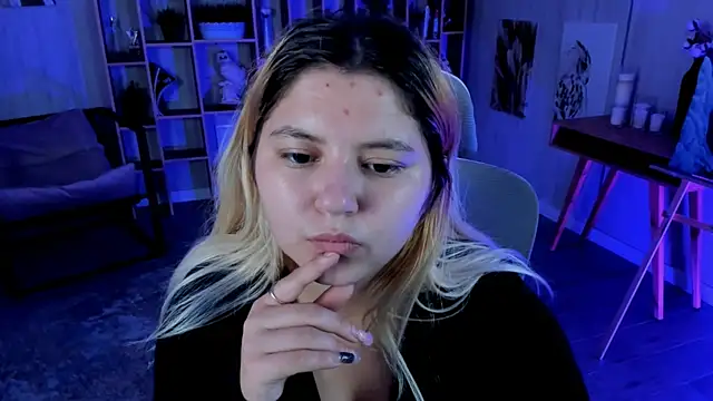 DiaAngell online show from September 2025 04:29:02 PM