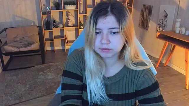 DiaAngell online show from October 2025 07:42:02 PM