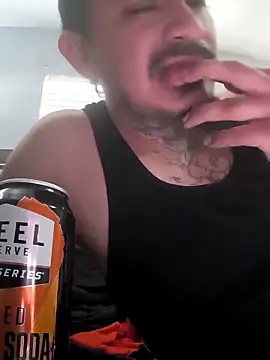 Burrrucecold00 online show from February 2025 10:53:01 PM