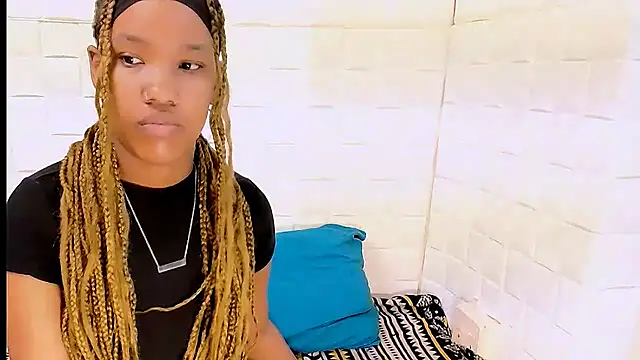 Snapshot of EroticSexyPrada chatting on March 2025 05:08:01 AM EroticSexyPrada online show from March 2025 05:08:01 AM