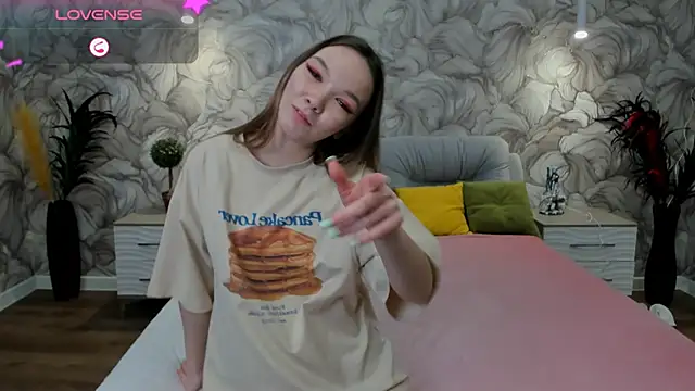 SusannJohnson online show from March 2025 01:14:01 PM