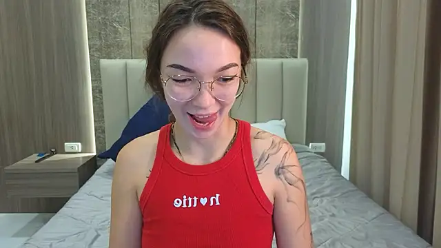 SusannJohnson online show from February 2026 12:33:02 AM