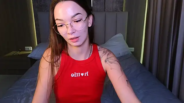 SusannJohnson online show from April 2026 12:35:02 AM