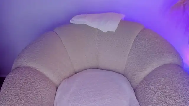 Snapshot of cutte_hanna18 chatting on September 2025 06:31:01 PM cutte hanna18 online show from September 2025 06:31:01 PM