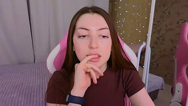 Snapshot of Ann_moon__ chatting on February 2025 03:17:02 PM Ann moon online show from February 2025 03:17:02 PM