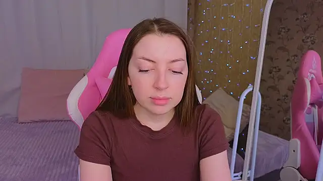 Snapshot of Ann_moon__ chatting on February 2025 01:26:02 PM Ann moon online show from February 2025 01:26:02 PM