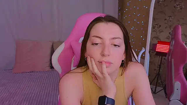 Snapshot of Ann_moon__ chatting on March 2025 06:22:02 PM Ann moon online show from March 2025 06:22:02 PM