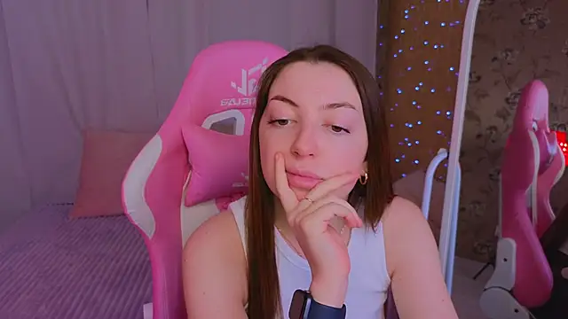 Snapshot of Ann_moon__ chatting on March 2025 04:38:02 PM Ann moon online show from March 2025 04:38:02 PM