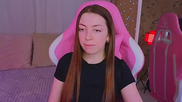 Snapshot of Ann_moon__ chatting on March 2025 06:34:02 PM Ann moon online show from March 2025 06:34:02 PM