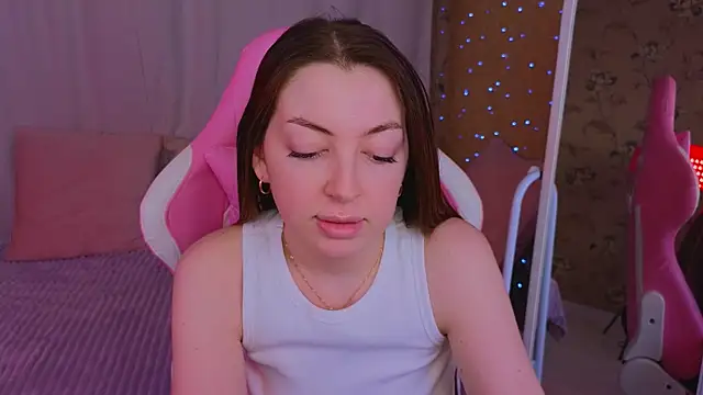 Snapshot of Ann_moon__ chatting on March 2025 06:34:01 PM Ann moon online show from March 2025 06:34:01 PM