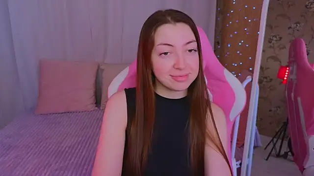 Snapshot of Ann_moon__ chatting on March 2025 06:25:01 PM Ann moon online show from March 2025 06:25:01 PM