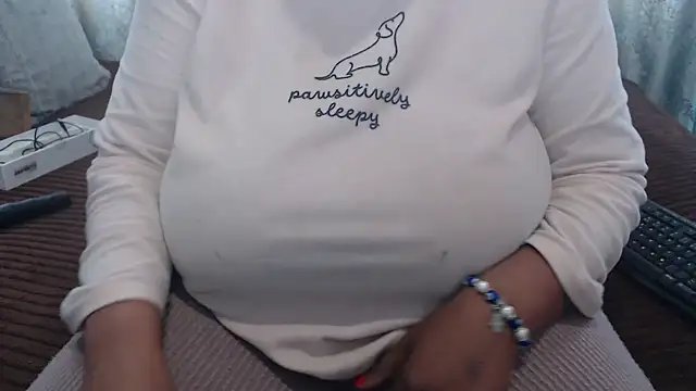 BUBBLYBUNNYxx online show from June 2026 06:43:02 AM