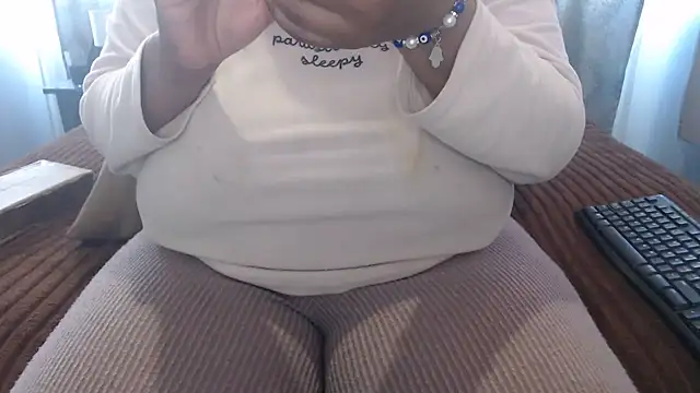 BUBBLYBUNNYxx online show from June 2026 05:27:01 AM