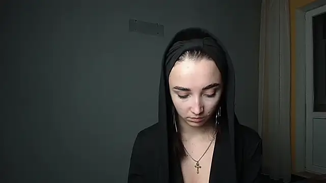 Eva Gloryy online show from February 2025 11:47:02 PM