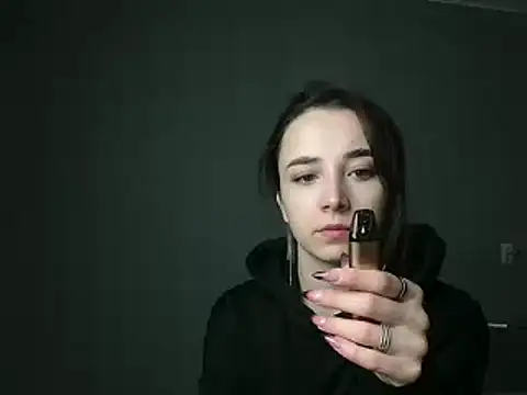 Eva Gloryy online show from February 2025 03:59:02 PM