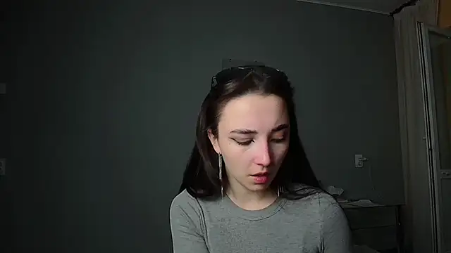 Eva Gloryy online show from March 2025 09:10:02 PM