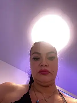 Snapshot of HotLivv69 chatting on October 2025 10:10:01 PM HotLivv69 online show from October 2025 10:10:01 PM