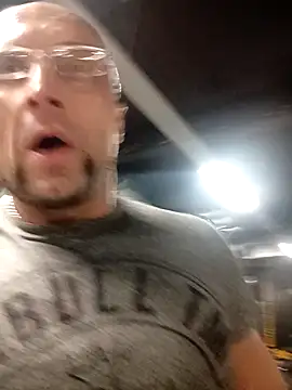 Snapshot of bobbuilder77pl chatting on February 2025 03:16:02 AM bobbuilder77pl online show from February 2025 03:16:02 AM