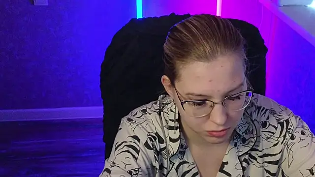 HotBrandyX online show from March 2025 05:01:01 AM