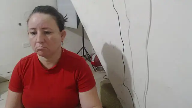 Yohis Kiut25 online show from December 2025 01:00:01 AM