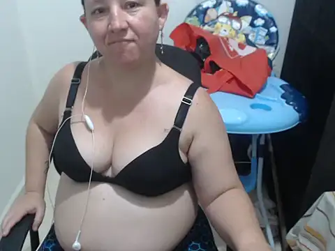 Yohis Kiut25 online show from December 2025 04:30:02 AM