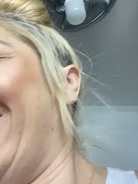 viktoria davis  online show from January 2026 10:02:01 PM