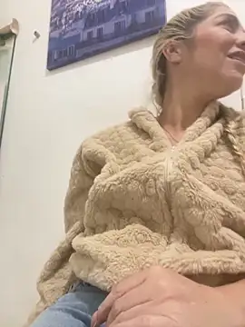 viktoria davis  online show from February 2026 12:53:01 AM