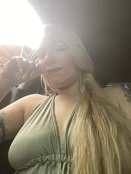 viktoria davis  online show from July 2026 09:27:01 PM