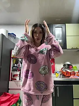 zoe storm online show from February 2025 03:26:02 AM