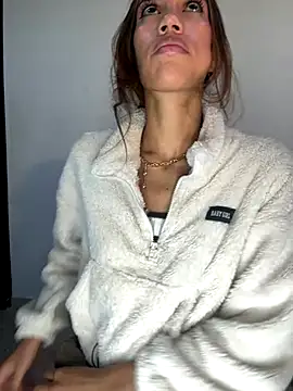 zoe storm online show from September 2025 11:19:01 PM