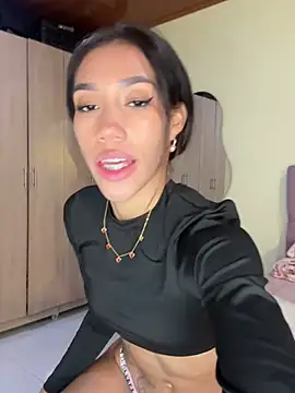 zoe storm online show from April 2026 12:02:02 AM