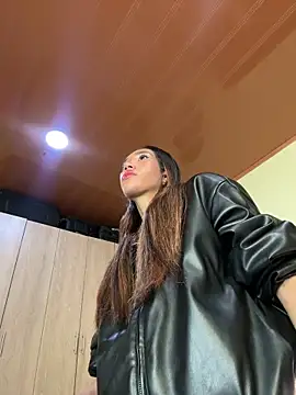 zoe storm online show from April 2026 11:46:02 PM