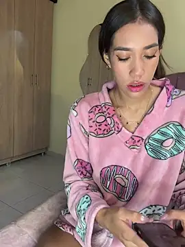 zoe storm online show from May 2026 05:07:02 PM