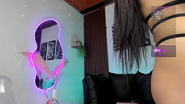 Snapshot of Georgina_caruso chatting on February 2025 08:38:02 PM Georgina caruso online show from February 2025 08:38:02 PM