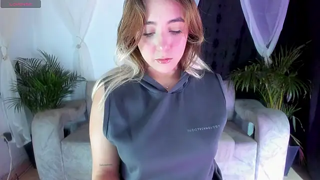 Snapshot of Freydis18 chatting on October 2025 03:51:02 AM Freydis18 online show from October 2025 03:51:02 AM