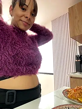 Freydis18 online show from November 2025 03:26:02 PM