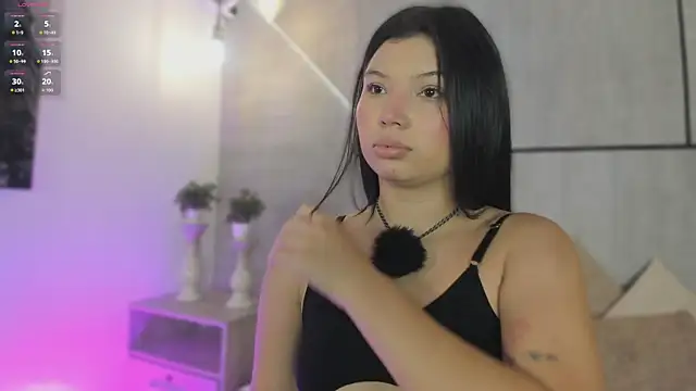 DannaJhonson1 online show from May 2026 07:19:02 PM