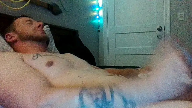 biggzee6 online show from February 2025 06:19:01 AM