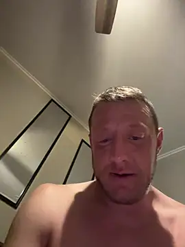 biggzee6 online show from February 2026 06:34:01 AM